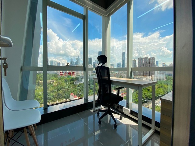 中国台湾粉底装盒机